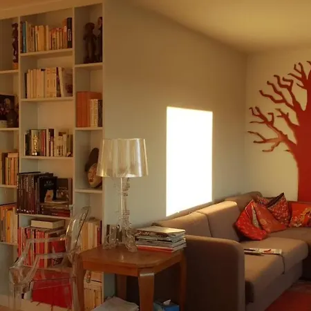 Quiet And Bright With Large Terrace